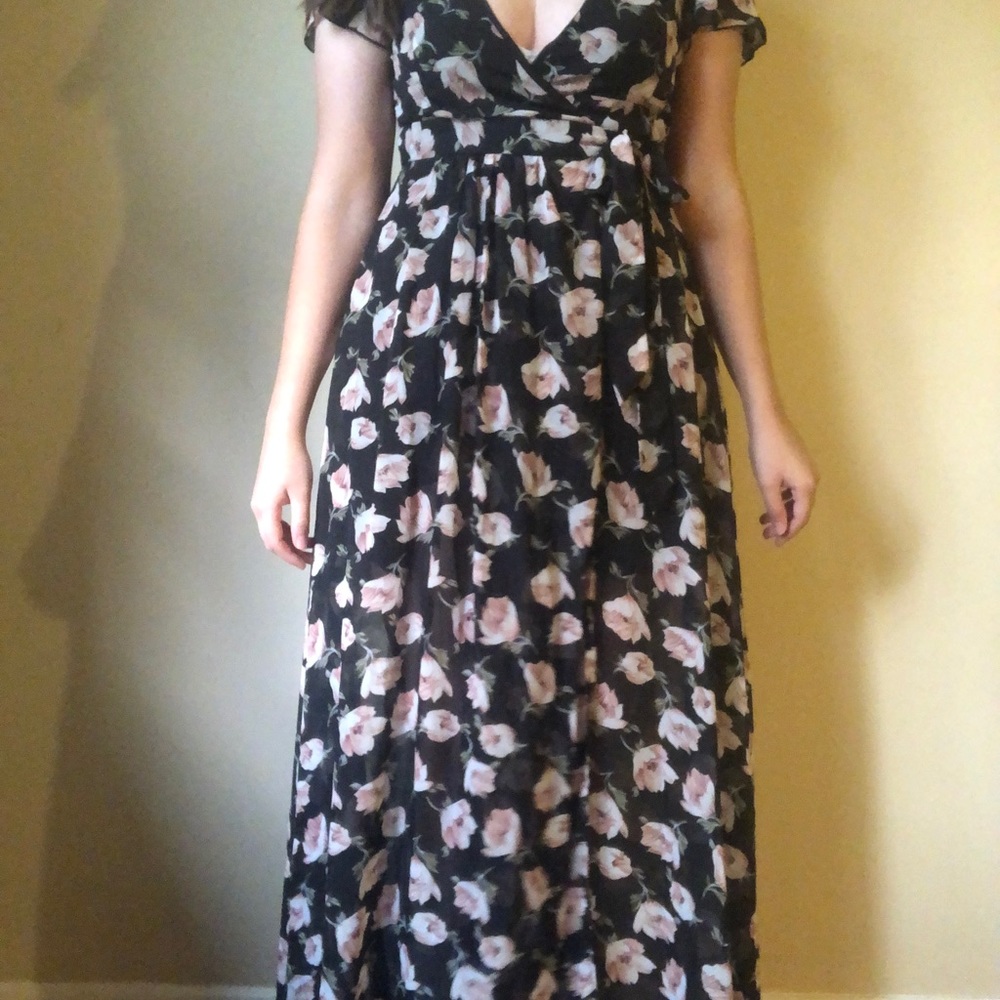 Beautiful silky maxi dress with pink flowers